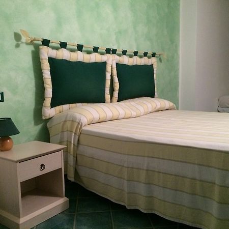 Sweet Country House Formia Bagian luar foto