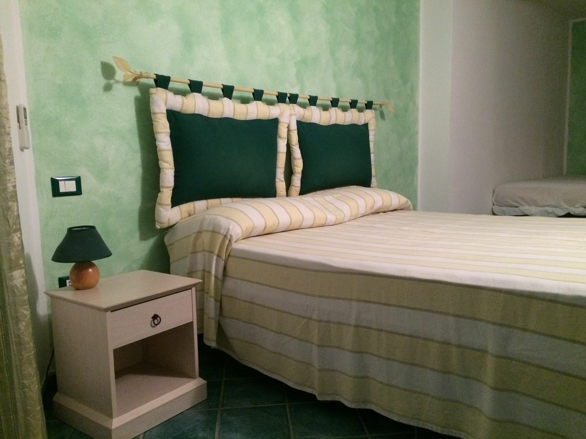 Sweet Country House Formia Bagian luar foto